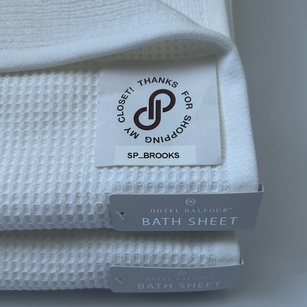 🎁2PC Hotel Balfour Bath Sheet Set - 64” x 36” - White - Picture 4 of 7